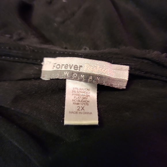 Forever Women Soft And Comfortable Sheer Tshirt With Floral Applique Grunge Goth - Picture 6 of 6